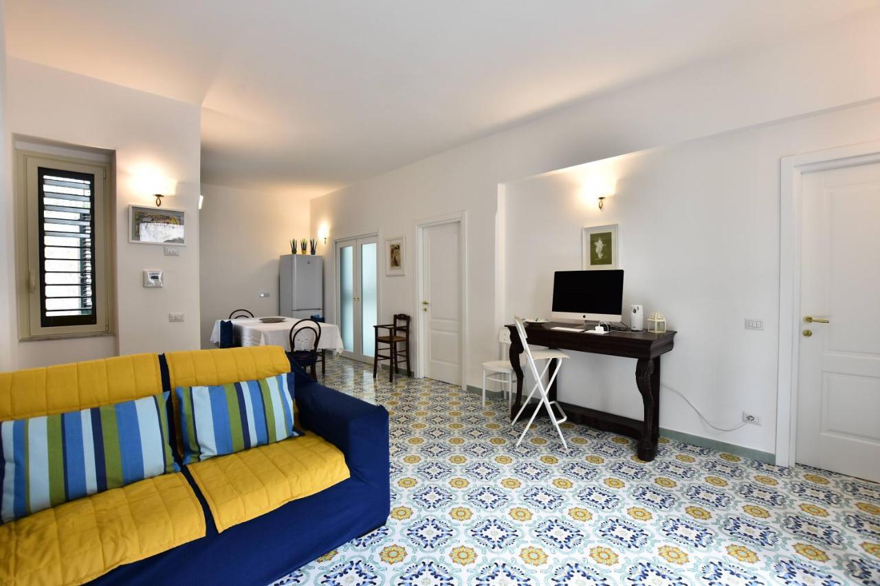Bed and Breakfast Il Gelsomino Amalfi Exterior foto